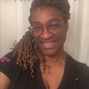 Meet your Posher, Jewel